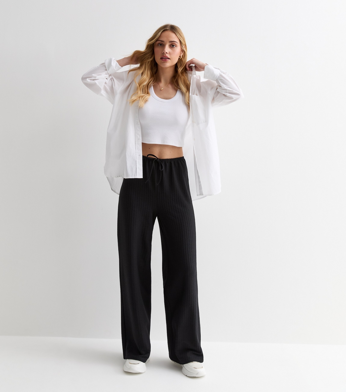 Women's Black Textured Tie Waist Trousers New Look