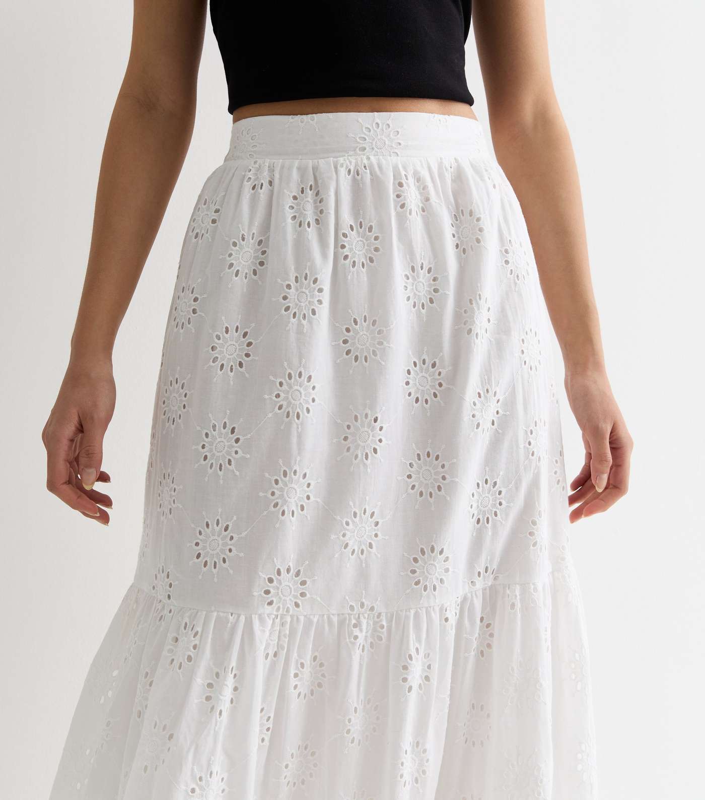 Gini London White Tiered Lace Embroidered Maxi Skirt Image 2