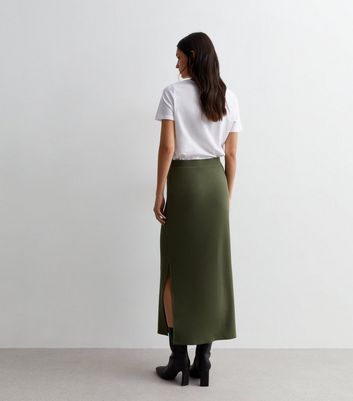 Side split midi hotsell skirt new look