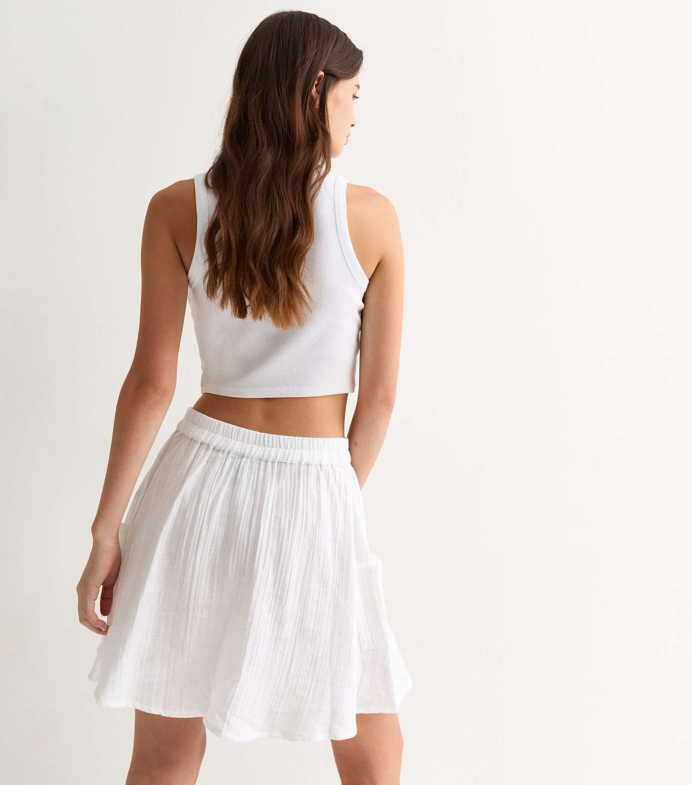 White Crinkle-Textured Cotton Mini Skirt  Image 4