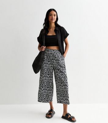 Black Abstract Print Crop Wide Leg Trousers New Look