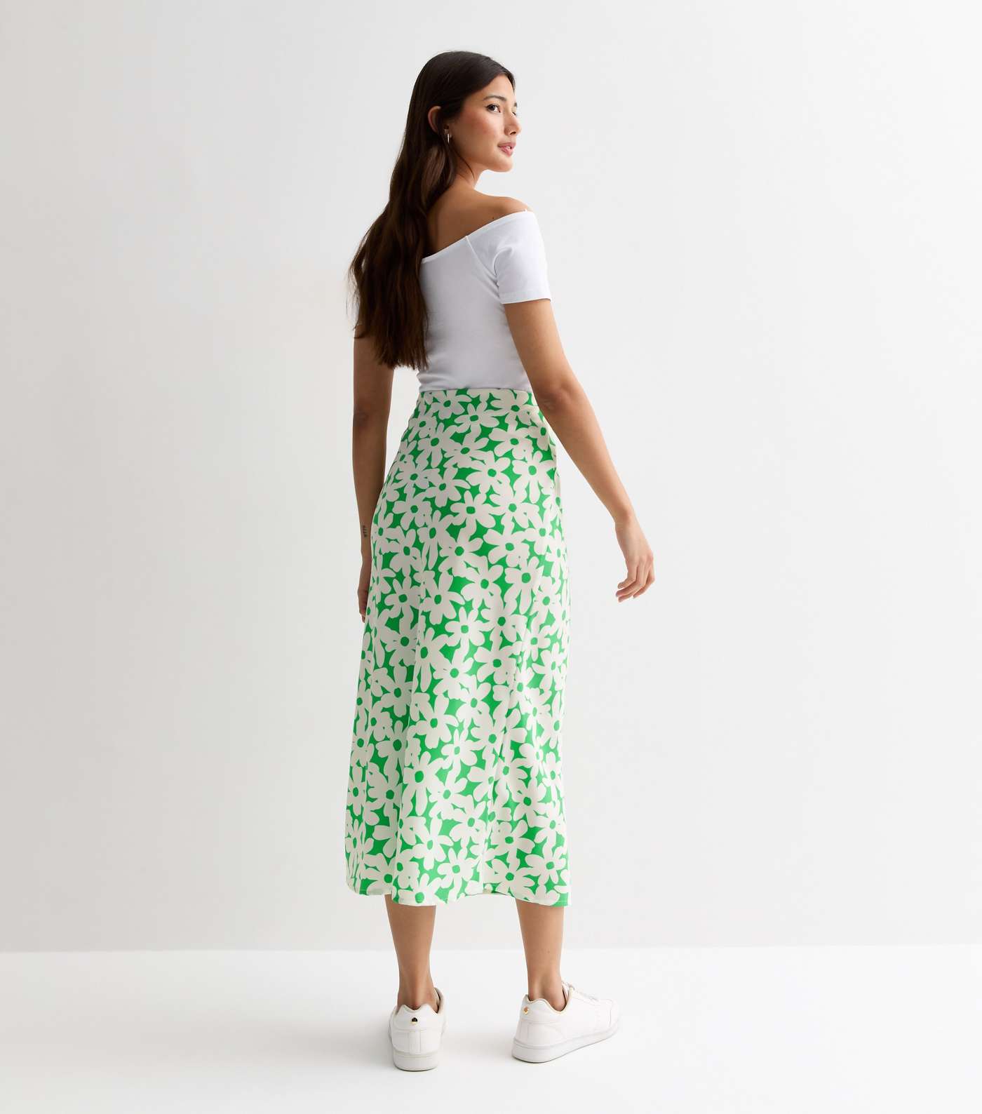 Green Retro Floral Print Bias Cut Midi Skirt Image 4