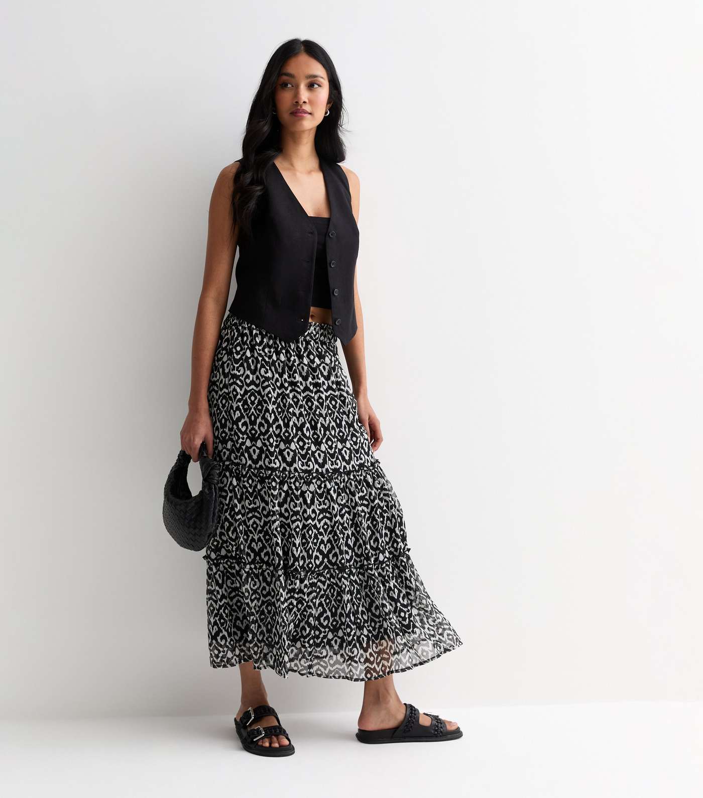Black Abstract Print Chiffon Tiered Midi Skirt Image 3