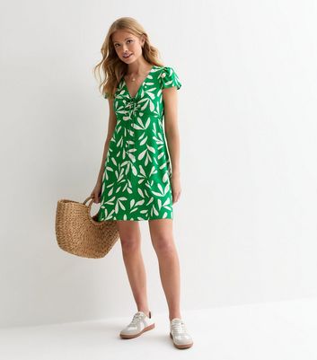 Green Leaf Print Tie Front Mini Dress New Look