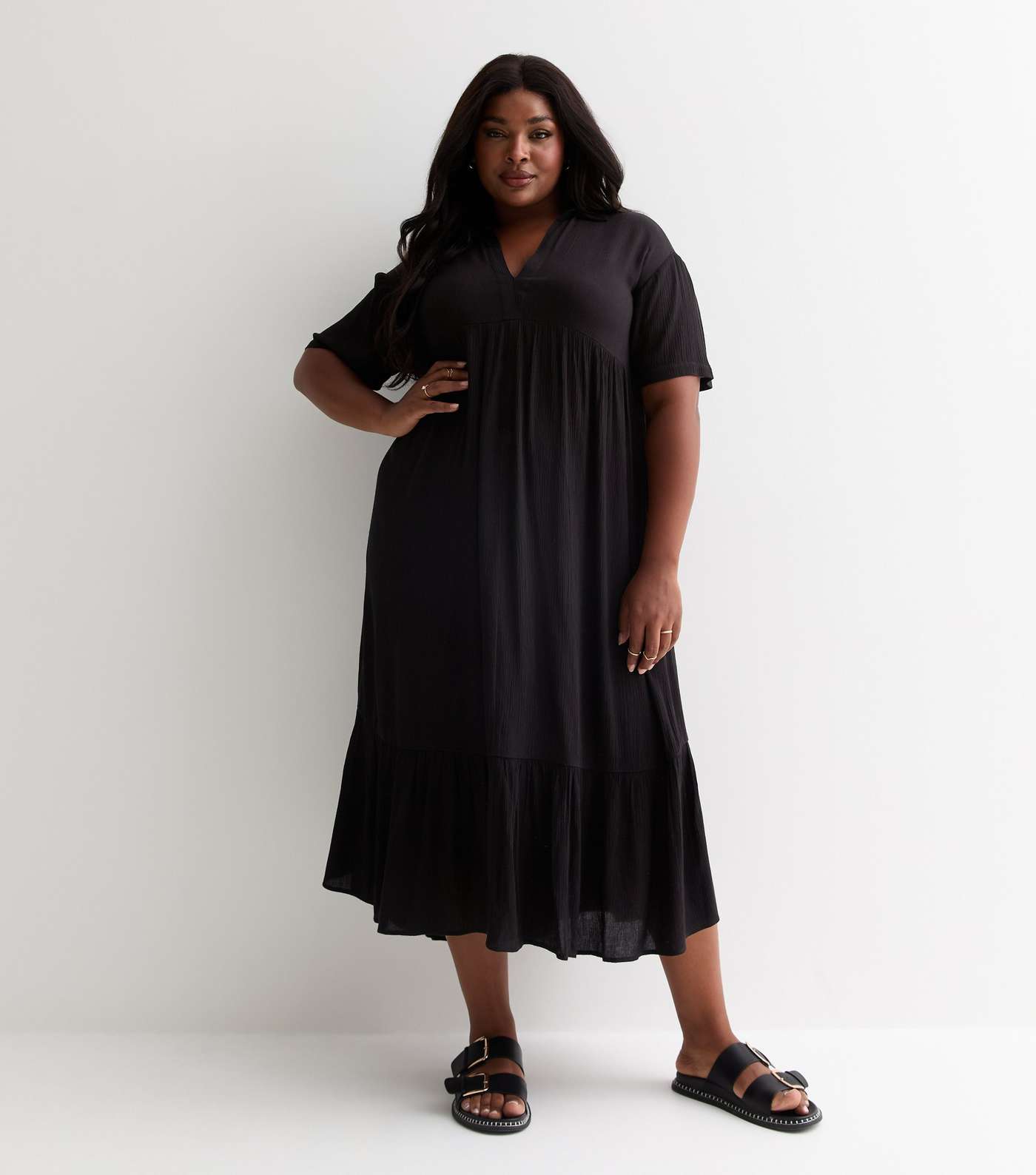 Curves Black Short Sleeve Tiered Midi Smock Dress Image 3