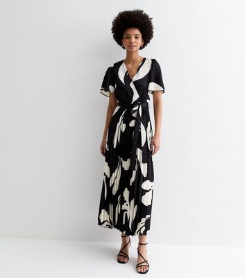 Tall Black Abstract Print Satin Pleated Midi Dress New Look