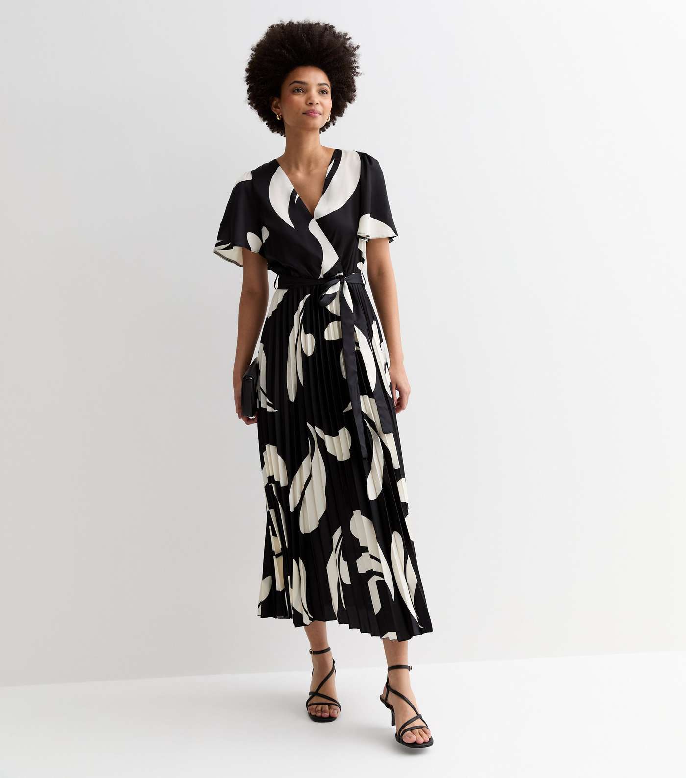 Tall Black Abstract Print Satin Pleated Midi Dress Image 3