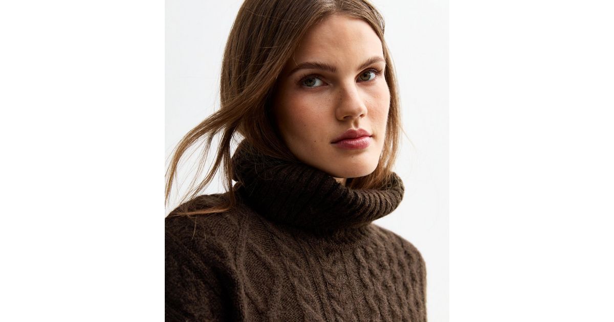 Womens Fine Cable Roll Neck Jumper in Black