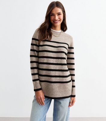 5749 Grey Crew Neck Striped Jumper