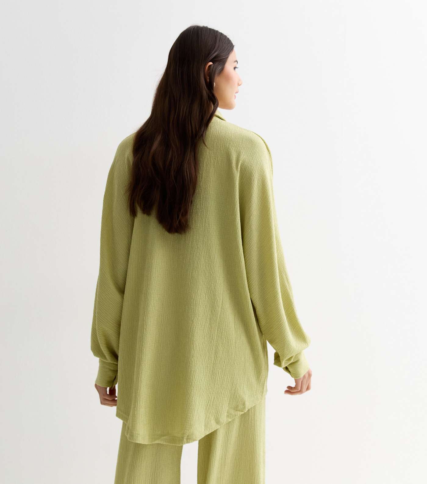 Gini London Light Green Crinkle Long Sleeve Oversized Shirt Image 4
