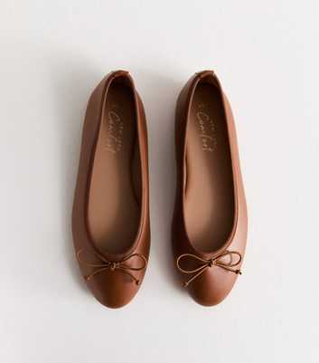 Tan Bow-Trim Flat Leather-Look Ballerina Shoes 