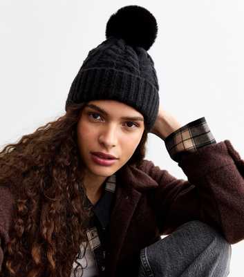 Black Faux-Fur Pom Pom Bobble Hat