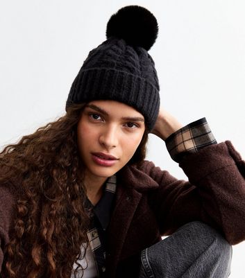 Black Faux Fur Pom Pom Bobble Hat New Look