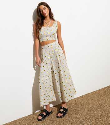 Off White Sunflower Spot Ditsy Print Crop Trousers