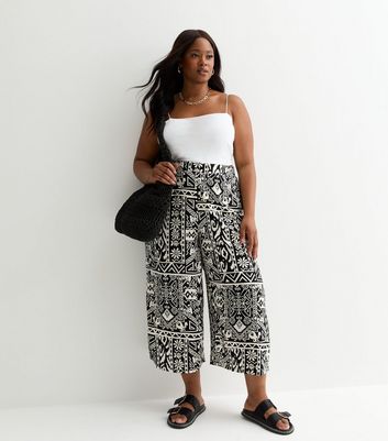 Curves Black Cropped Trousers New Look