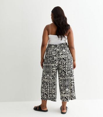 Curves Black Cropped Trousers New Look