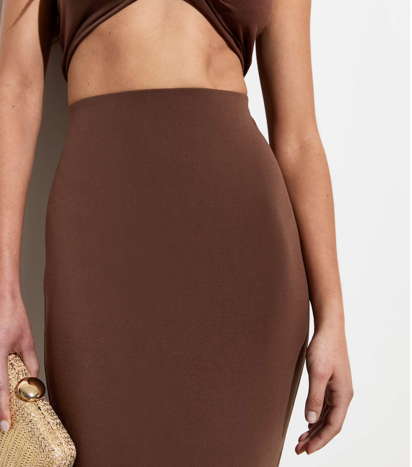 Dark Brown Ruched Back Midi Skirt Image 4