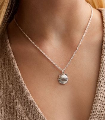 Silver Shell Pendant Necklace New Look