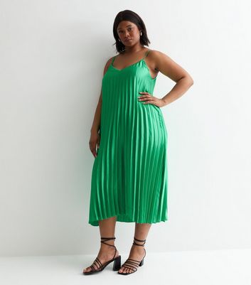 Curves Green Satin Pleated Strappy Midi Dress New Look