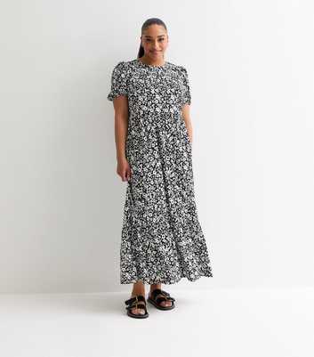 Curves Black Ditsy Floral Short Sleeve Maxi Dress