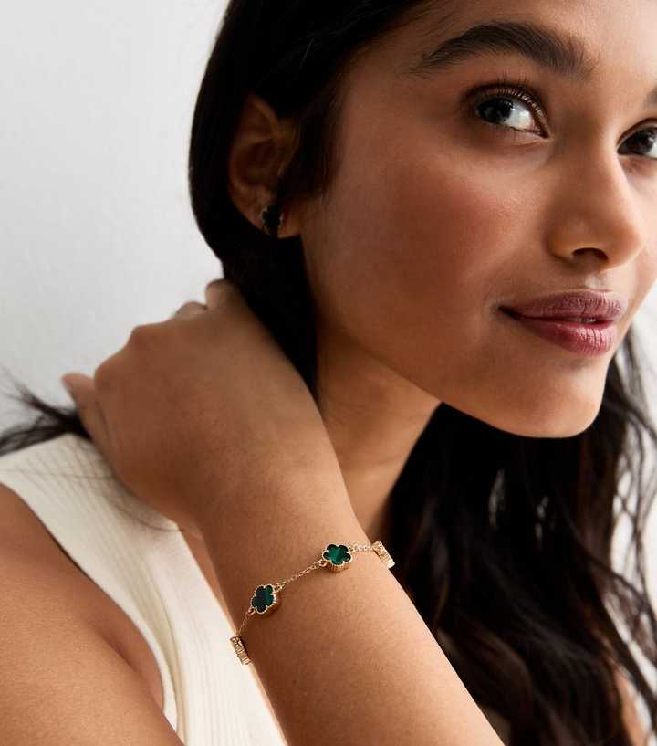 Green Flower Fine Chain Bracelet 