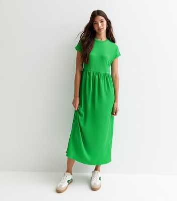 Green Crinkle Smock Midi Dress