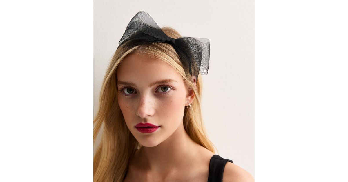 Black Mesh Bow Fascinator New Look