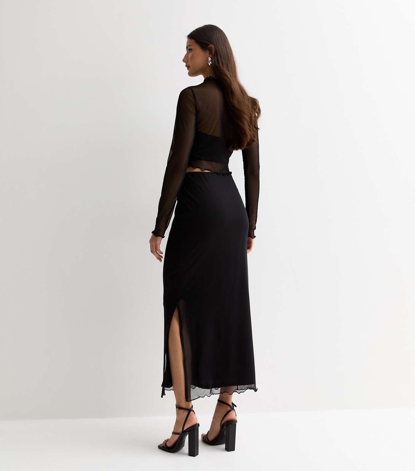 Black Plain Mesh Maxi Skirt Image 4
