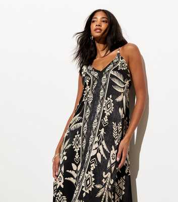 Black Abstract Print Strappy Maxi Dress