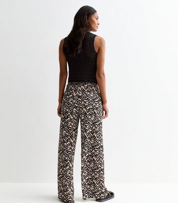 Black Crinkle Stretch Abstract Print Trousers New Look