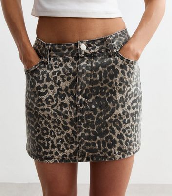 Pink leopard print denim skirt hotsell