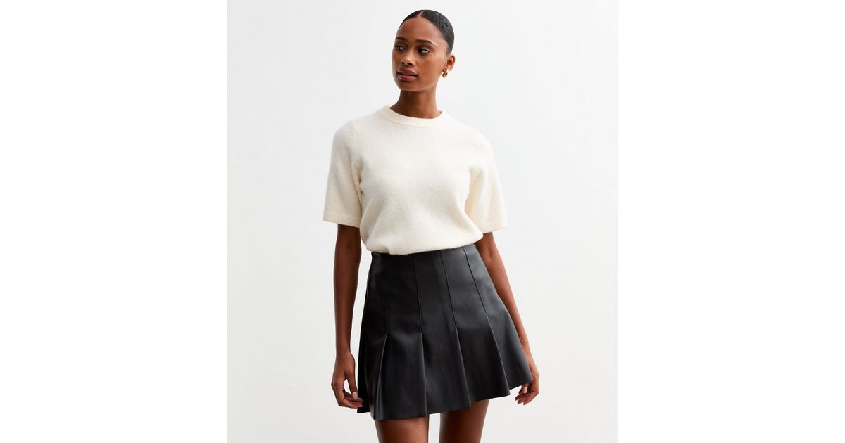 Black Leather-Look Pleated Micro Mini Skirt New Look