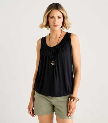 Gini London Black Scoop Neck Ruched Oversized Vest