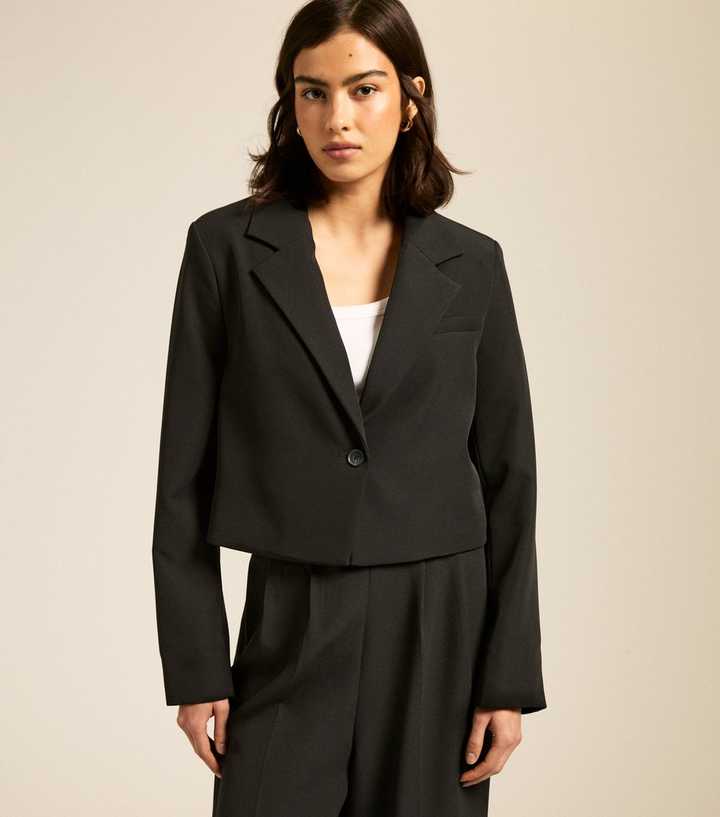 Black Cropped Blazer 