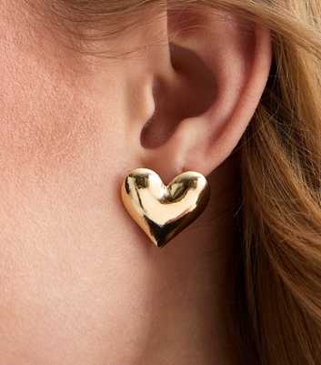 Gold Large Curved Heart Stud Earrings
