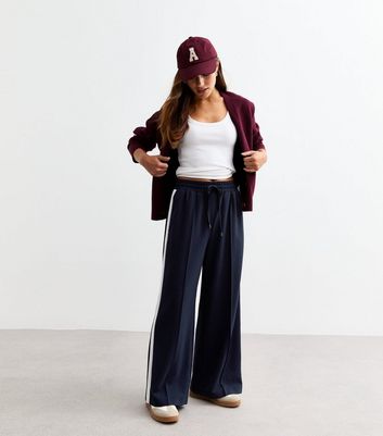 Petite Navy Pintucked Wide Leg Tailored Joggers New Look