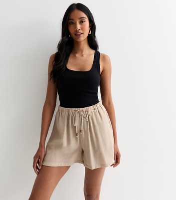 ONLY Stone Crinkle-Textured Drawstring Shorts 