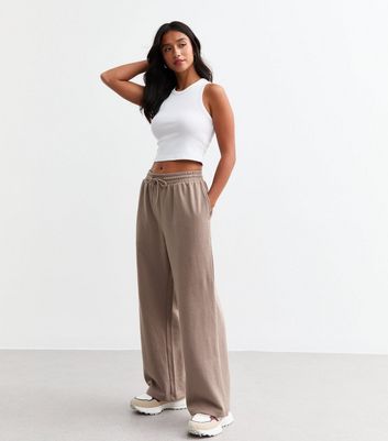 Petite Brown Wide Leg Joggers New Look