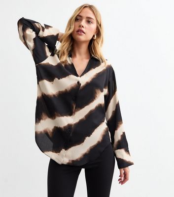 Women's Crepe Off White Digital Print Ready to Wear With Blouse Piece