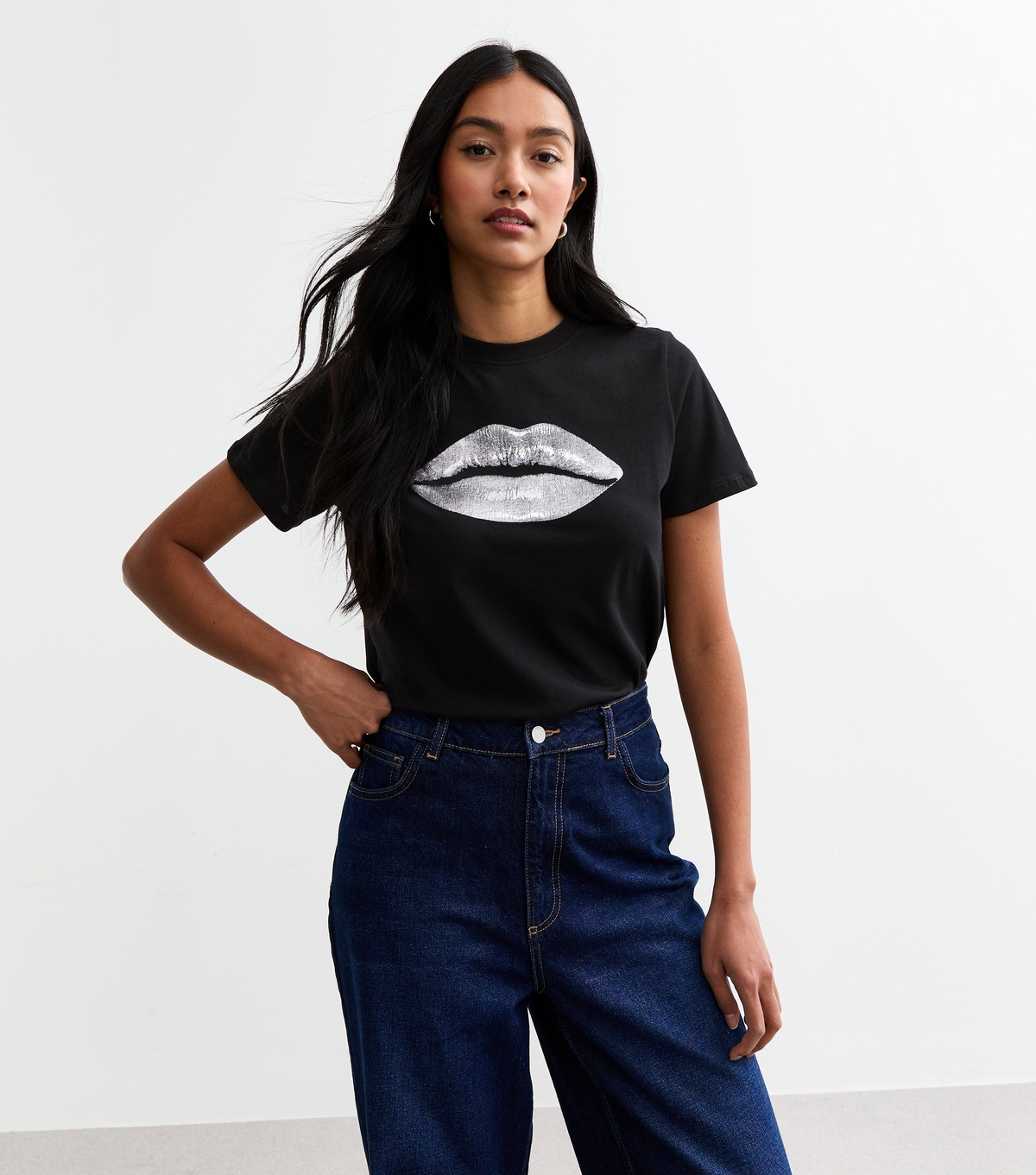 Women's Black Lip Print Jersey T-Shirt New Look