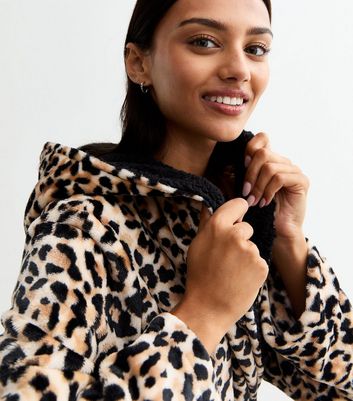 Brown Leopard Print Fleece Dressing Gown | New Look
