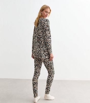 Tall Brown Soft Touch Leopard Print Pyjama Set New Look