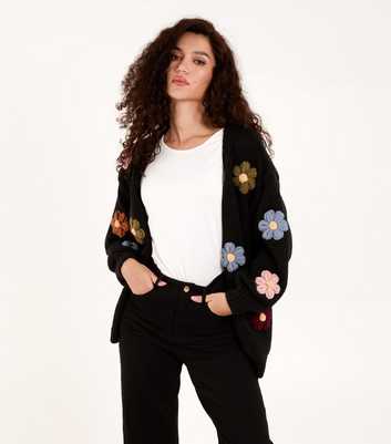 Blue Vanilla Black Daisy Appliqué Knit Cardigan