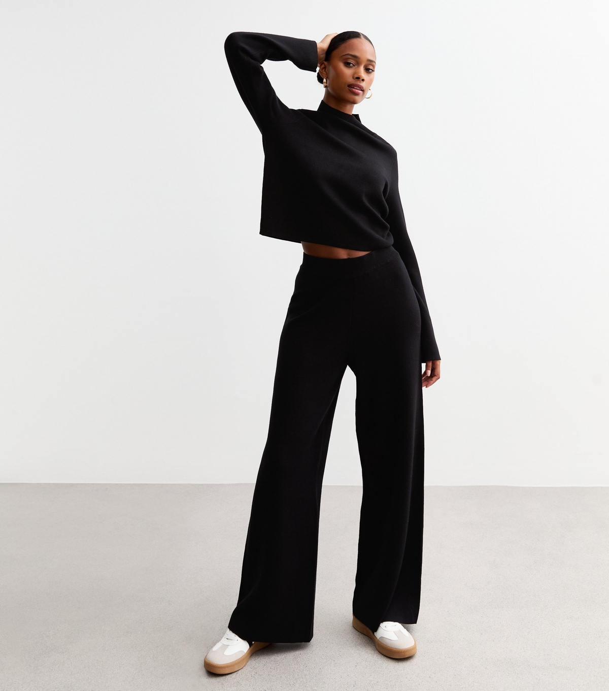 Women's Black Wide Leg Knitted Trousers New Look