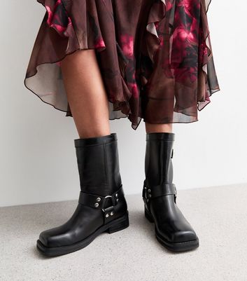 public desire black boots