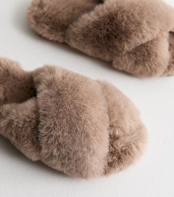 Brown Crossover Faux Fur Mule Slippers New Look