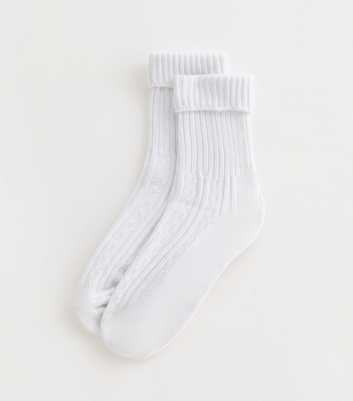 White Cable Knit Turn Up Socks