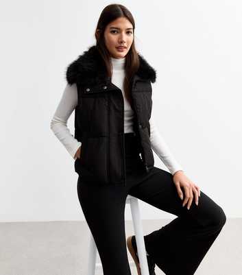 Black Detachable Faux Fur Collar Padded Gilet