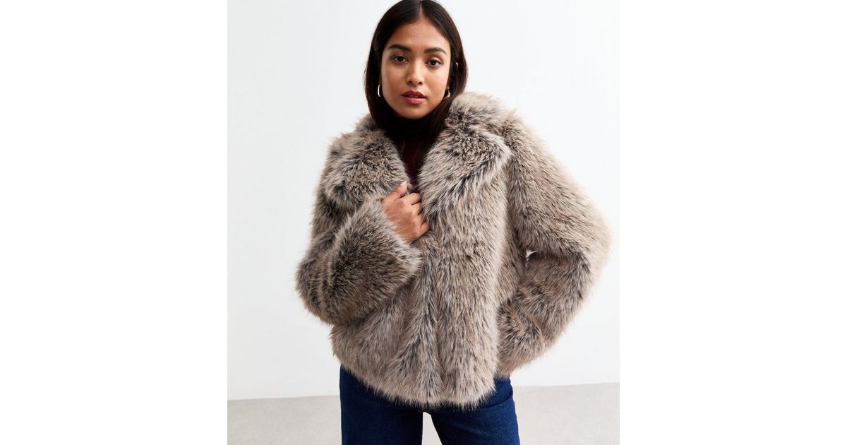 Faux Fur Cropped Petite Jacket Lipsy London Women's Black Faux Fur