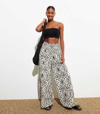 Black Abstract Leaf Print Wide Leg Trousers